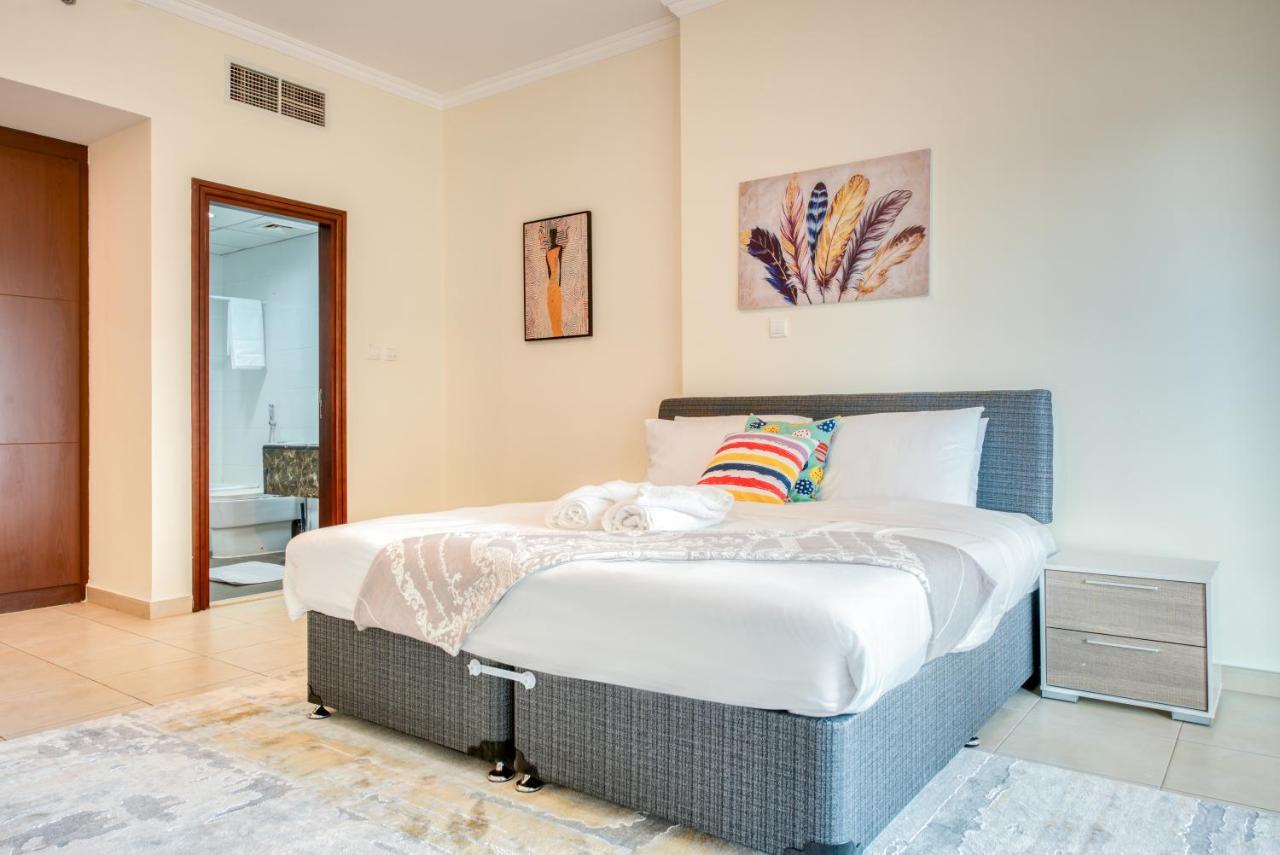 Rh- Burj Al Nujoom, Downtown, 1br Near Mall Apartment Dubai